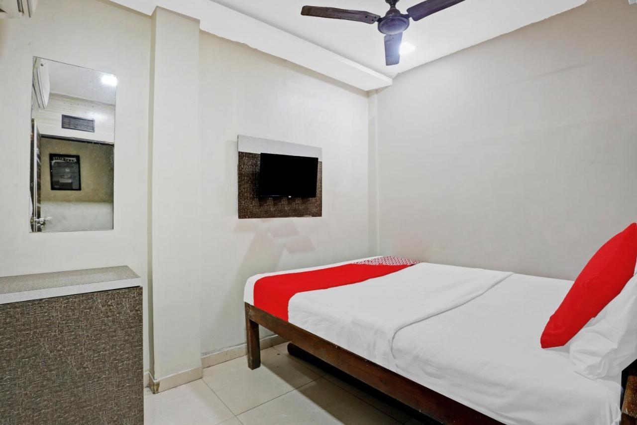 Oyo 84398 Maroshi Residency Mumbai Bagian luar foto