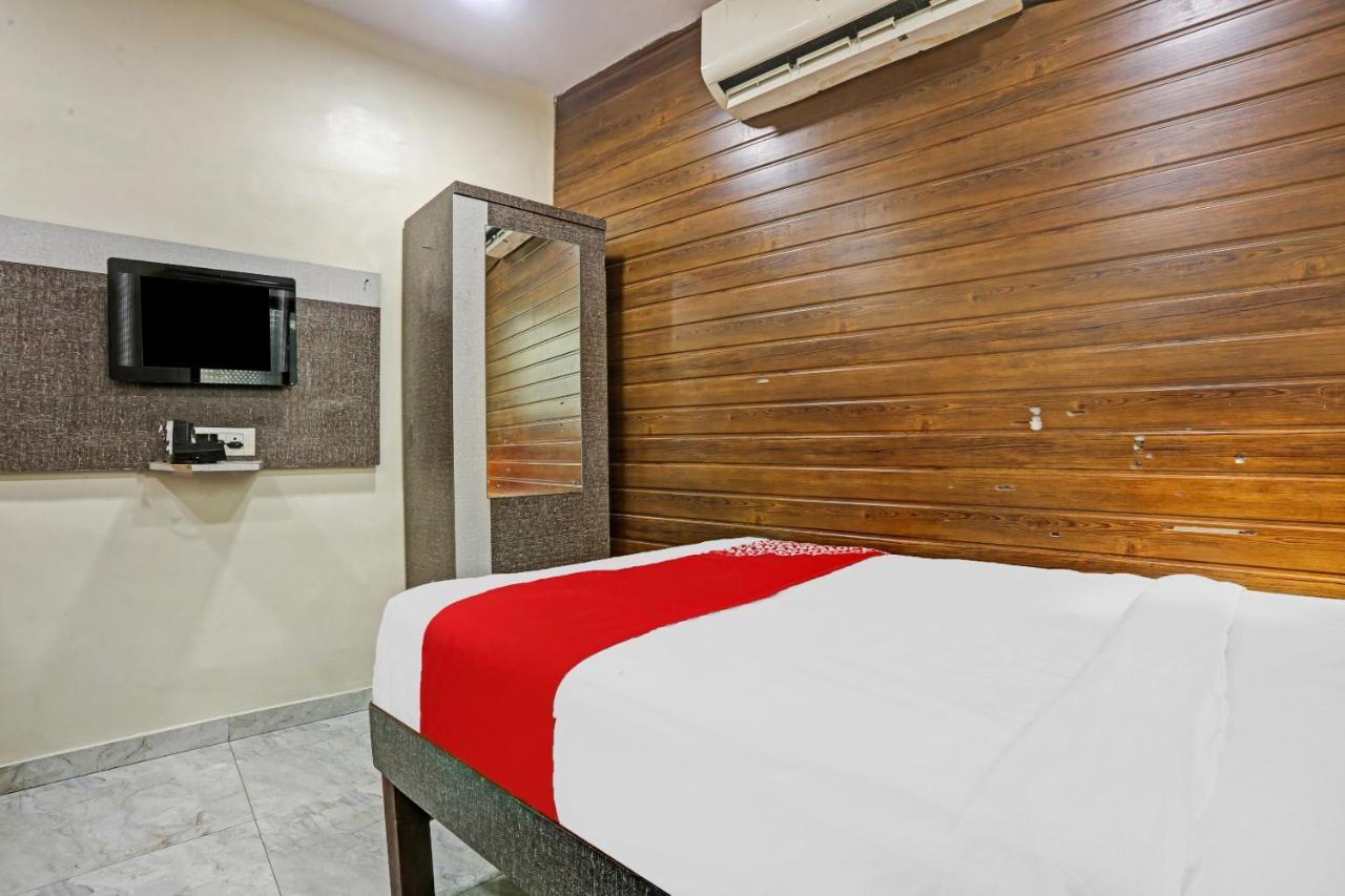 Oyo 84398 Maroshi Residency Mumbai Bagian luar foto