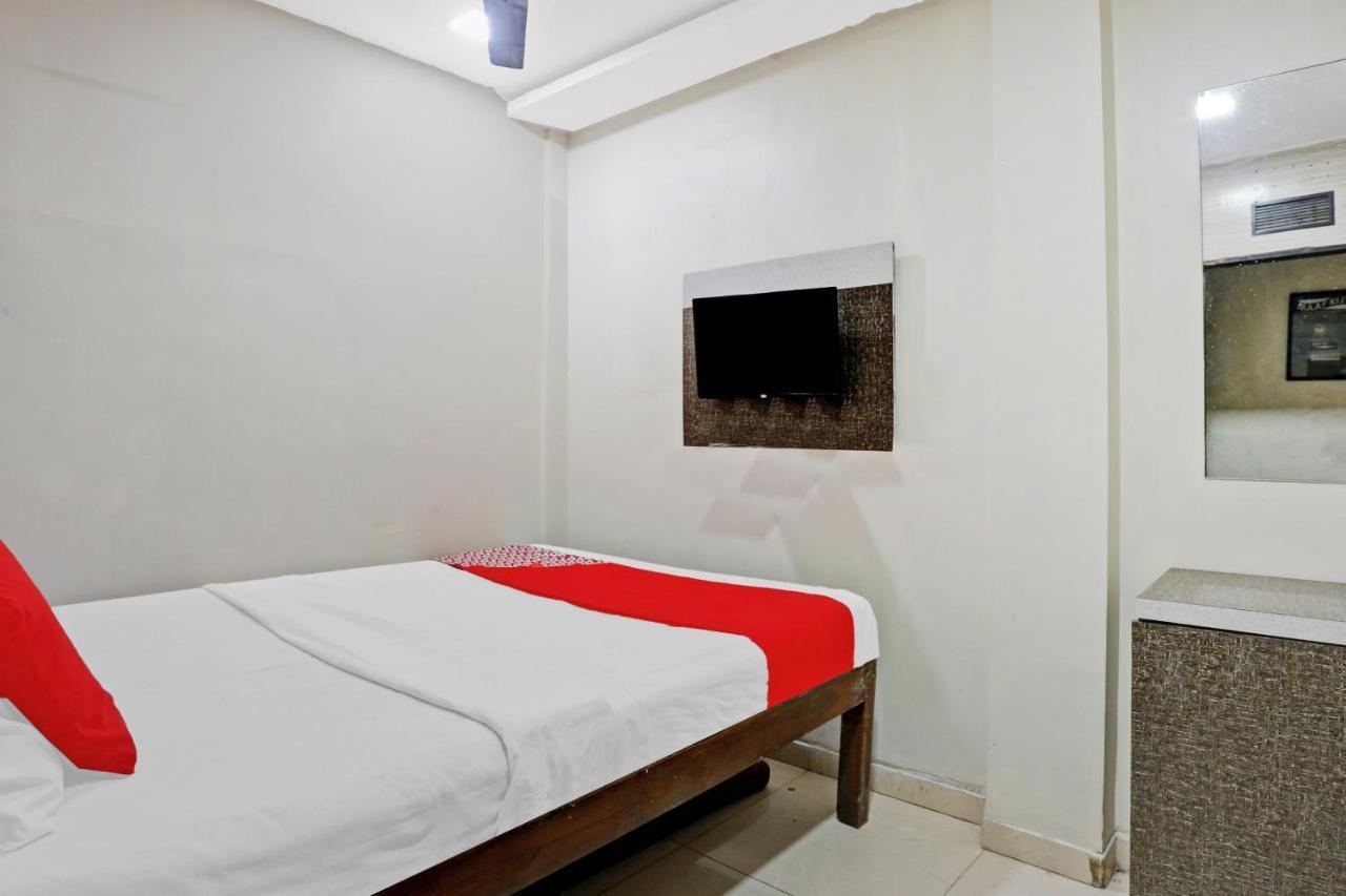 Oyo 84398 Maroshi Residency Mumbai Bagian luar foto
